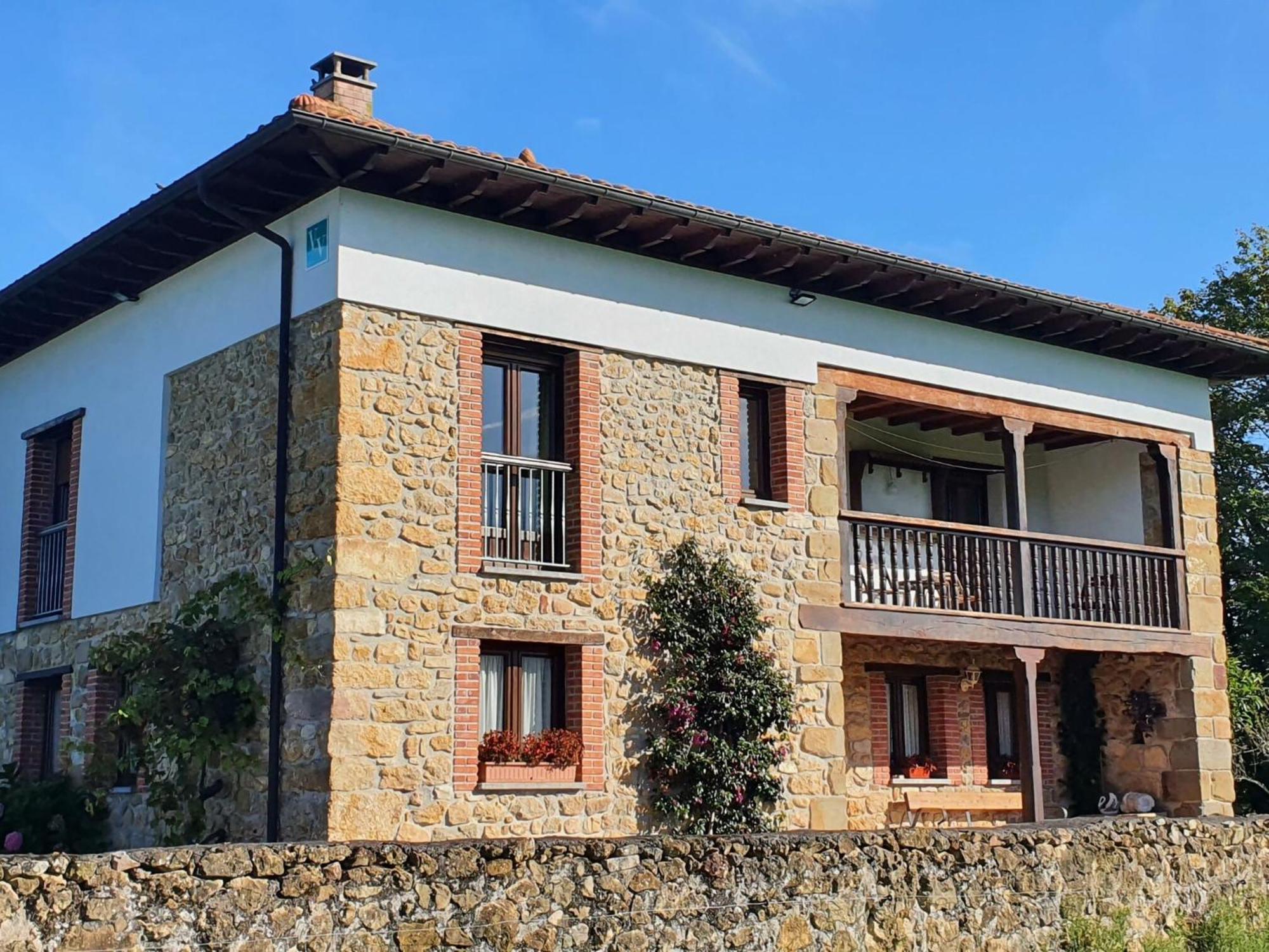 La Torre De Llames Arriondas Exterior photo